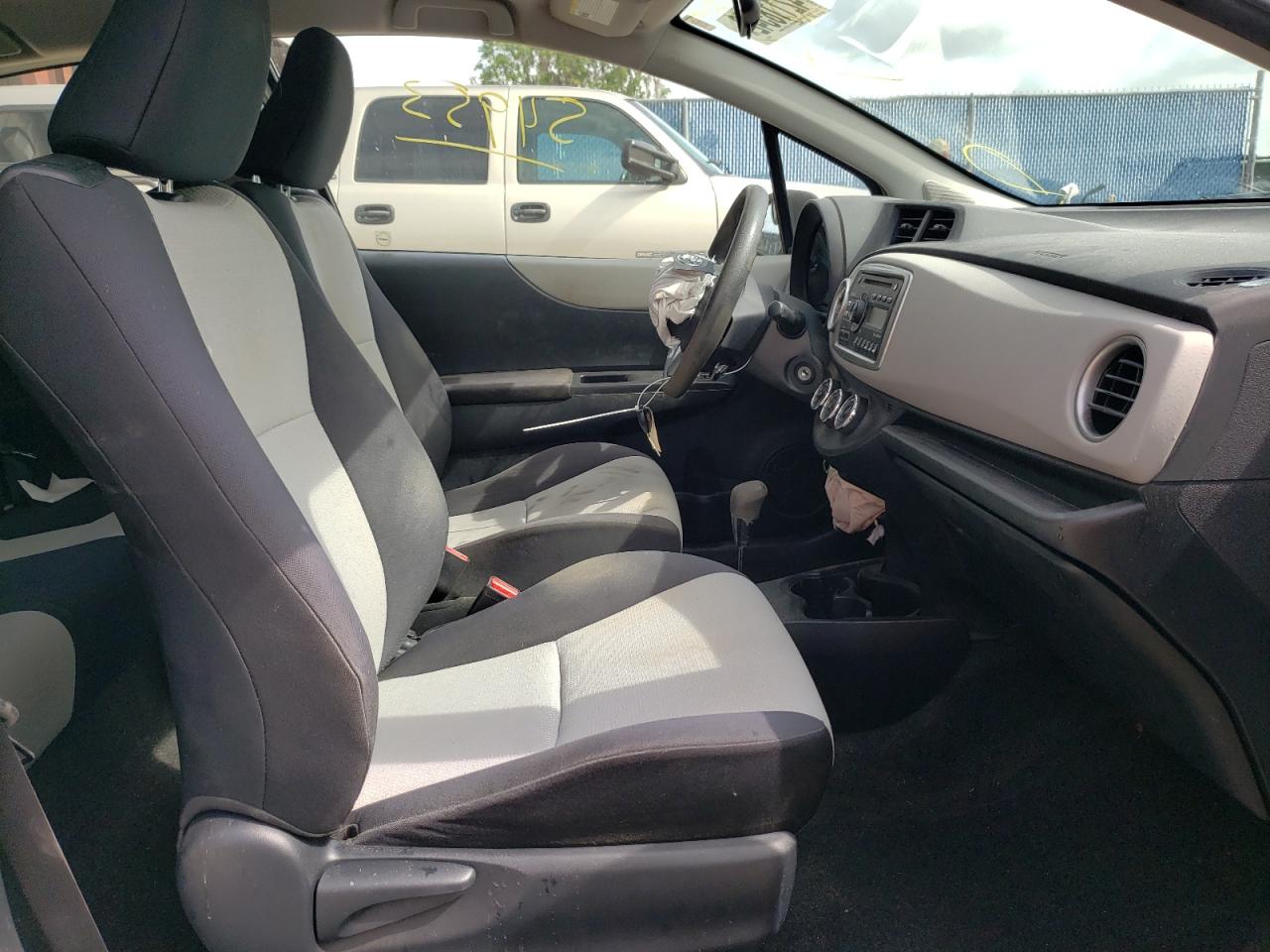 Photo 5 from auction – 2014 TOYOTA YARIS with VIN JTDJTUD30ED577277