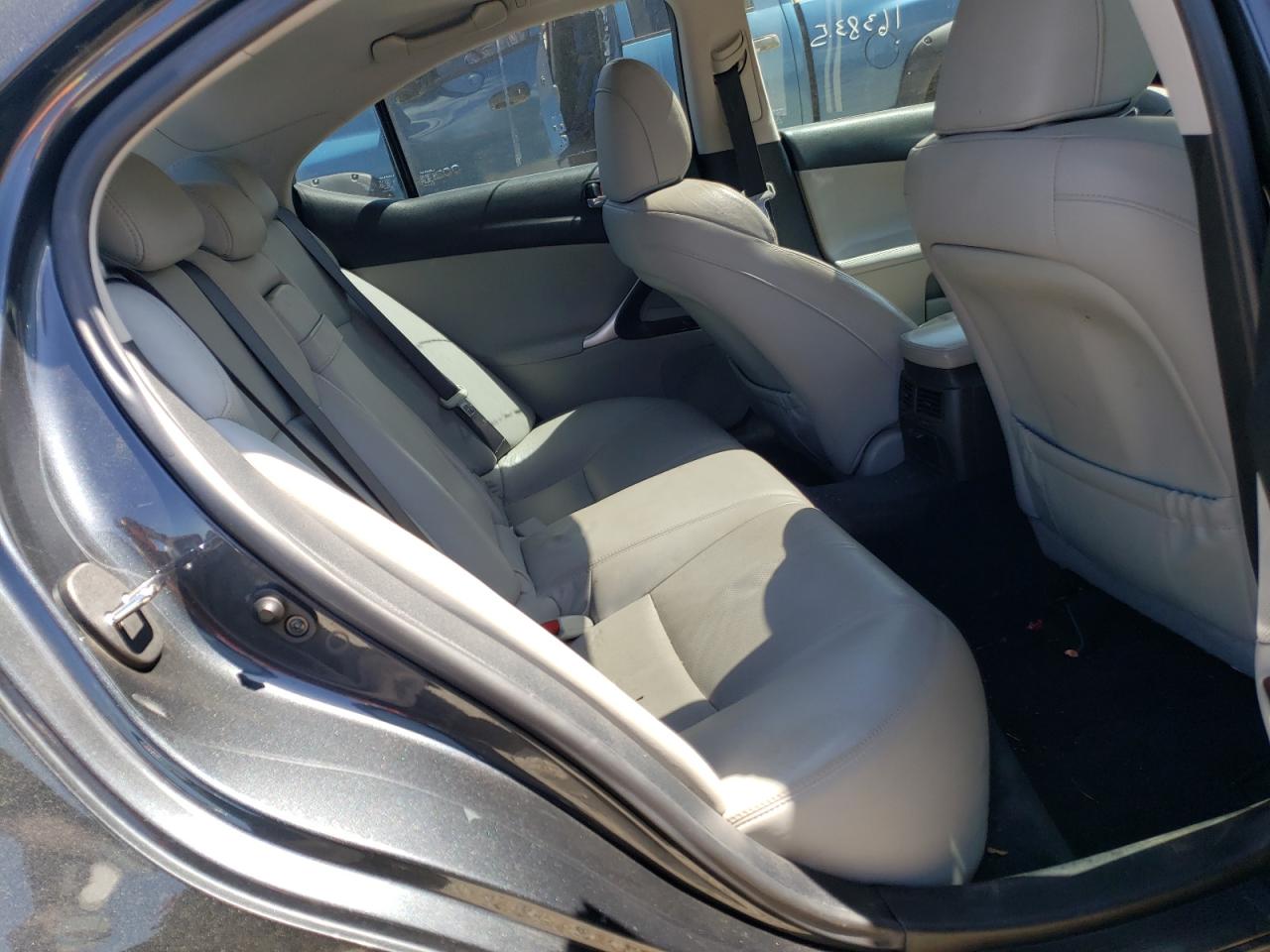 Photo 6 from auction – 2008 LEXUS IS 350 with VIN JTHBE262185019300