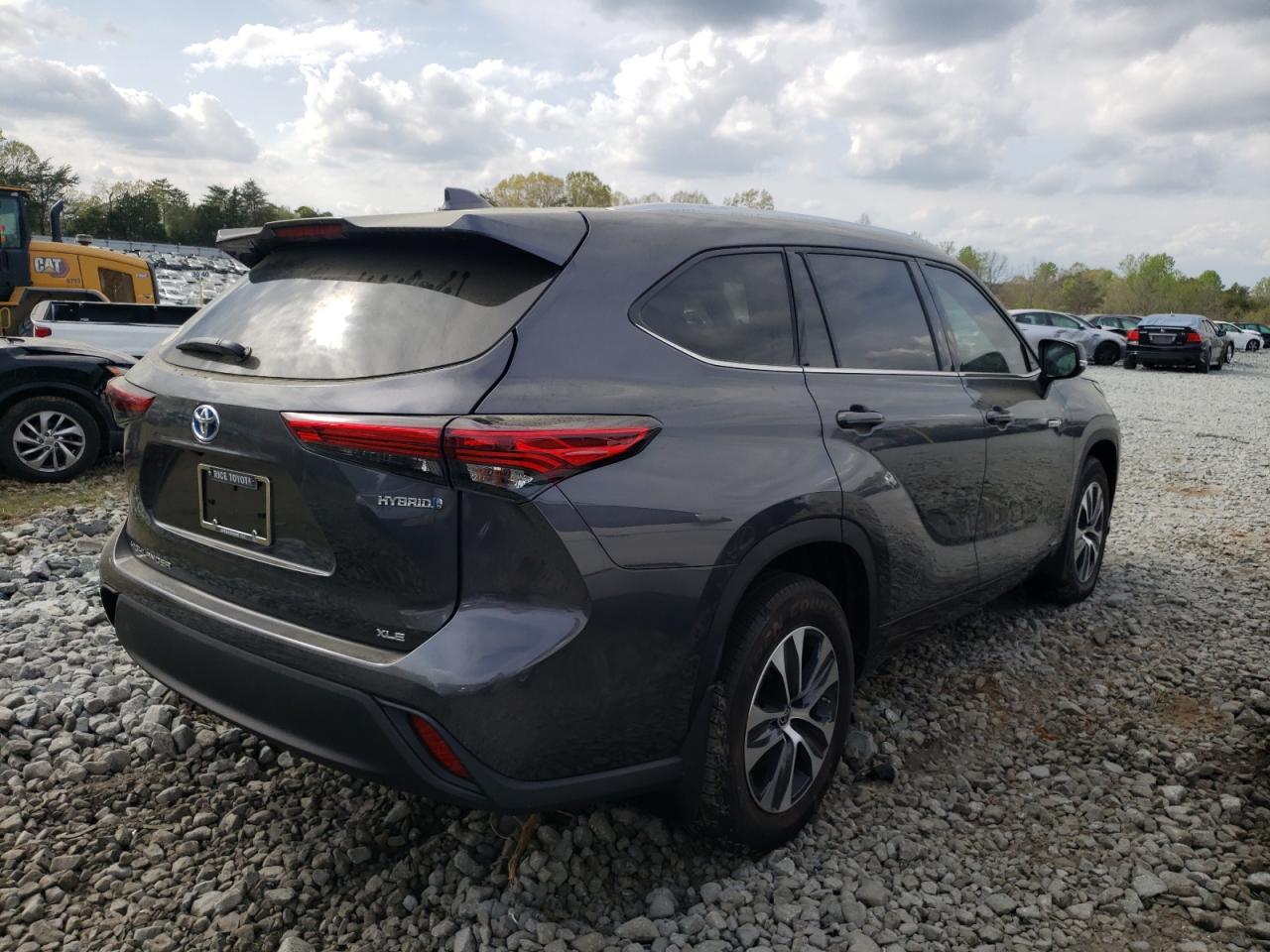 Photo 4 from auction – 2020 TOYOTA HIGHLANDER with VIN 5TDGBRCH5LS512871