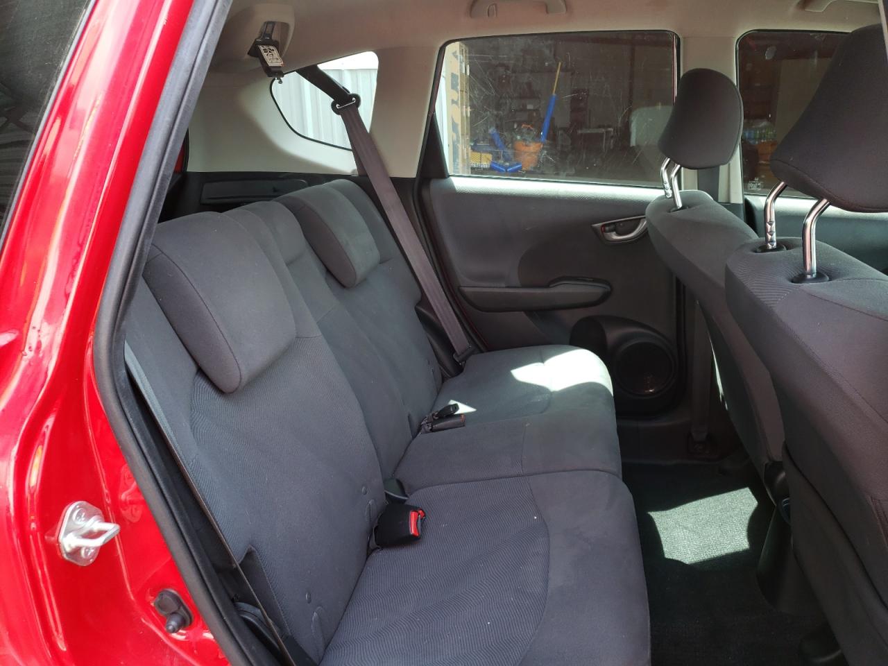 Photo 6 from auction – 2013 HONDA FIT with VIN JHMGE8H31DC014070