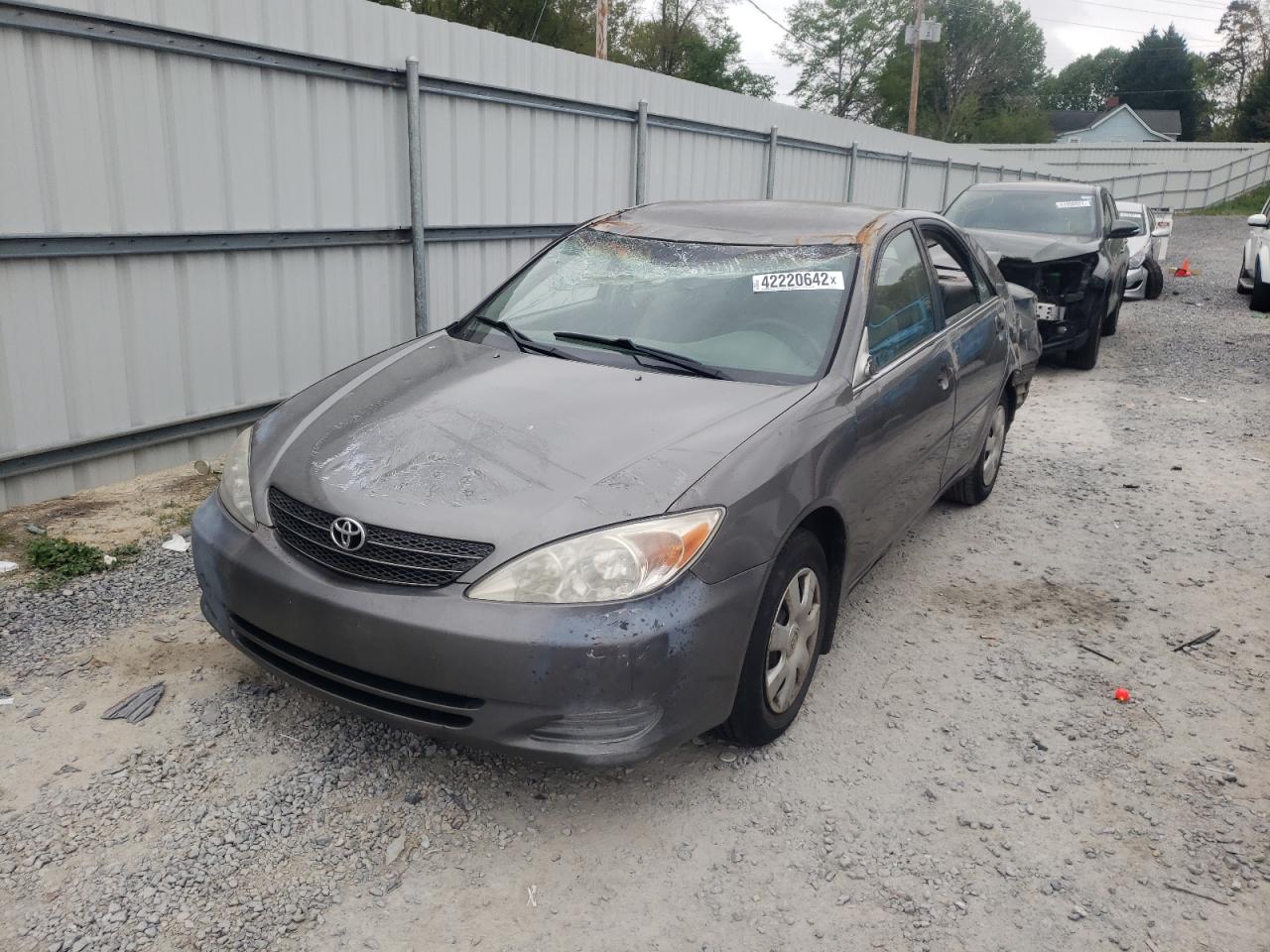 Photo 2 from auction – 2003 TOYOTA CAMRY LE with VIN 4T1BE32K43U746115
