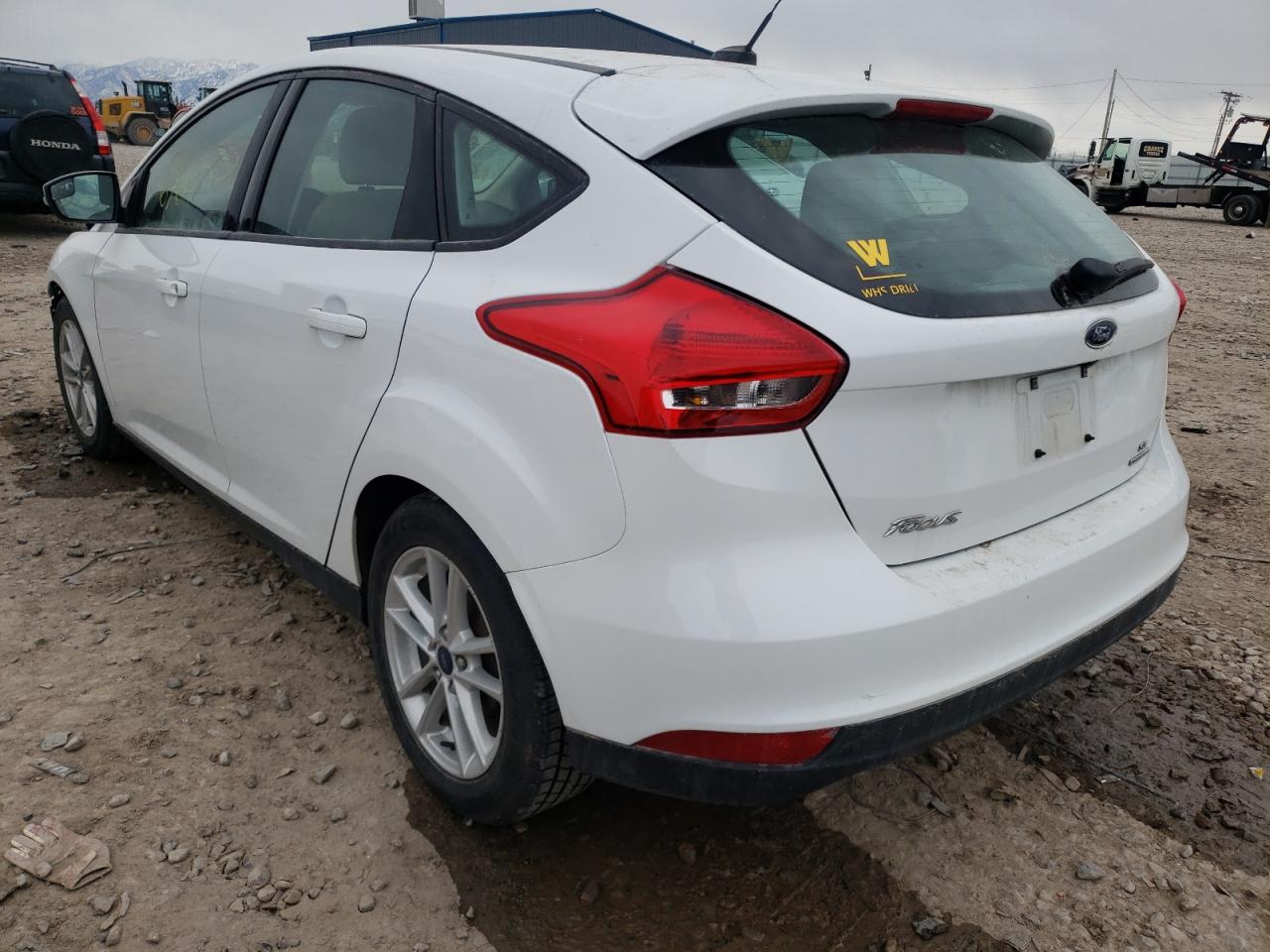 Photo 3 from auction – 2016 FORD FOCUS SE with VIN 1FADP3K22GL286431
