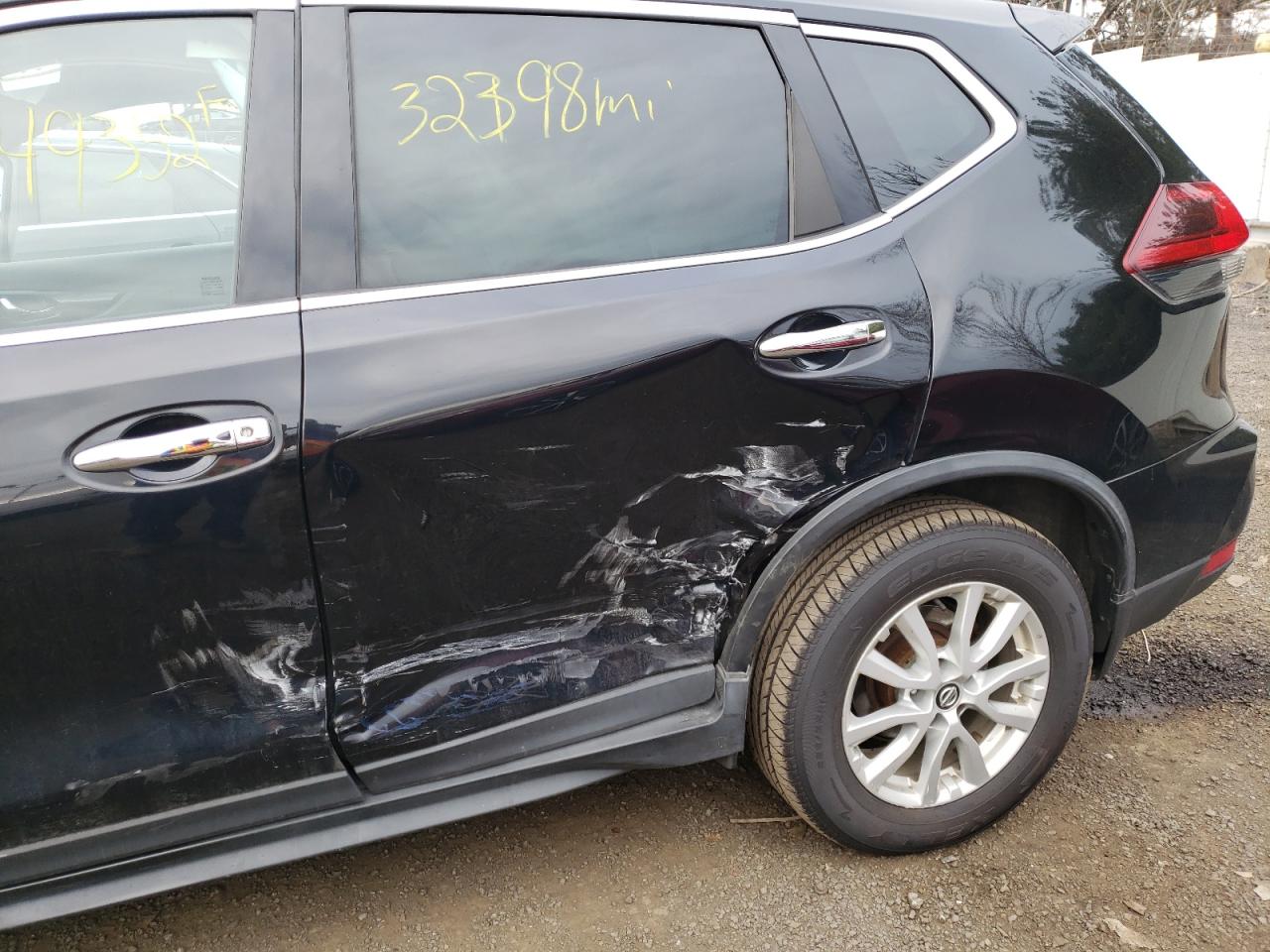 Photo 9 from auction – 2018 NISSAN ROGUE S with VIN KNMAT2MV5JP620932