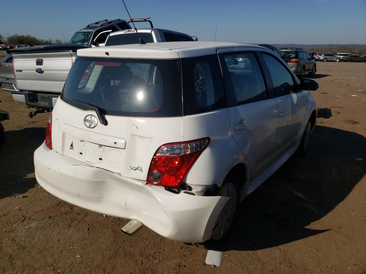 Photo 4 from auction – 2006 TOYOTA SCION XA with VIN JTKKT604X60146302