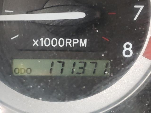 Photo 8 from auction – 2004 TOYOTA SIENNA LE with VIN 5TDBA23C94S020404