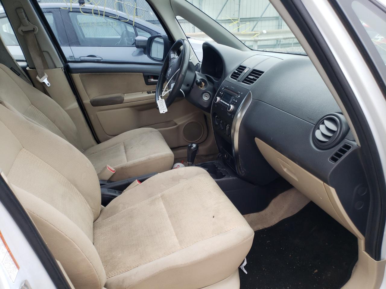 Photo 5 from auction – 2012 SUZUKI SX4 LE with VIN JS2YC5A36C6300889