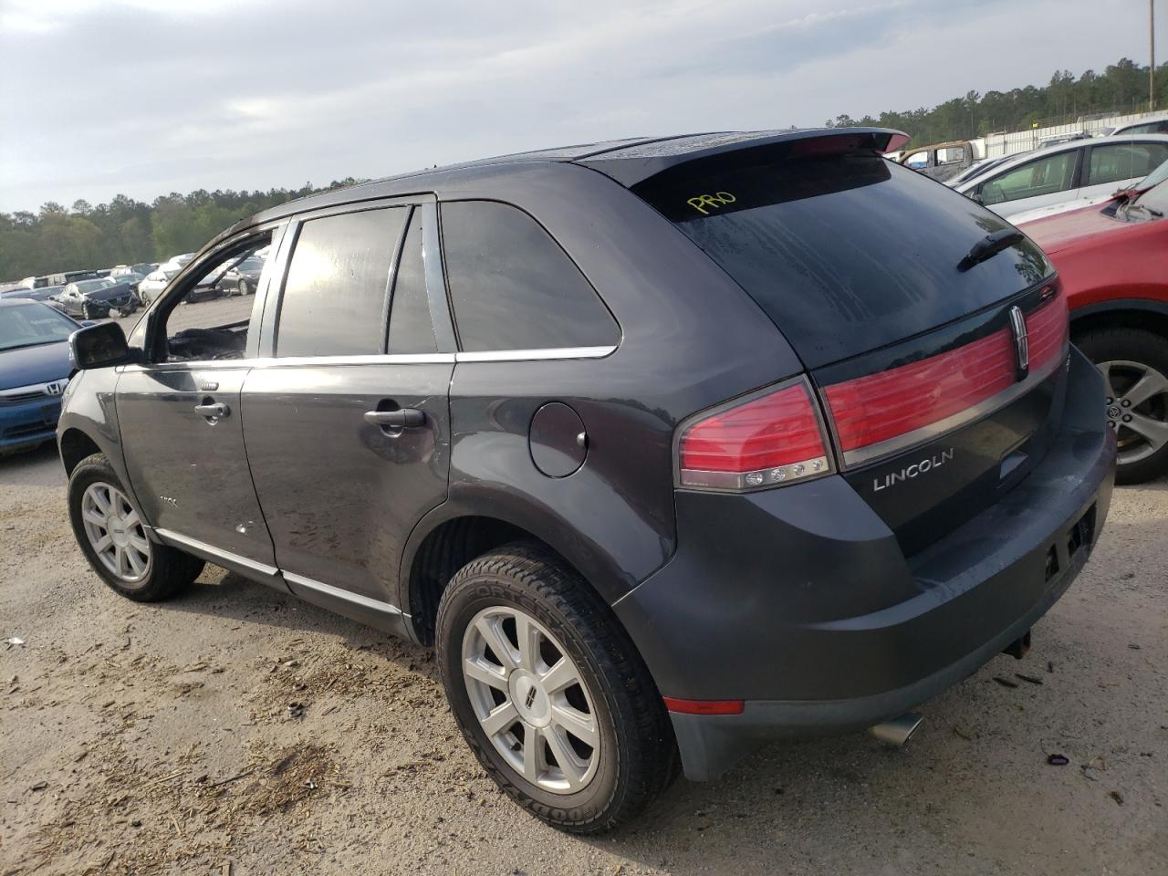 Photo 3 from auction – 2007 LINCOLN MKX with VIN 2LMDU68C17BJ17859