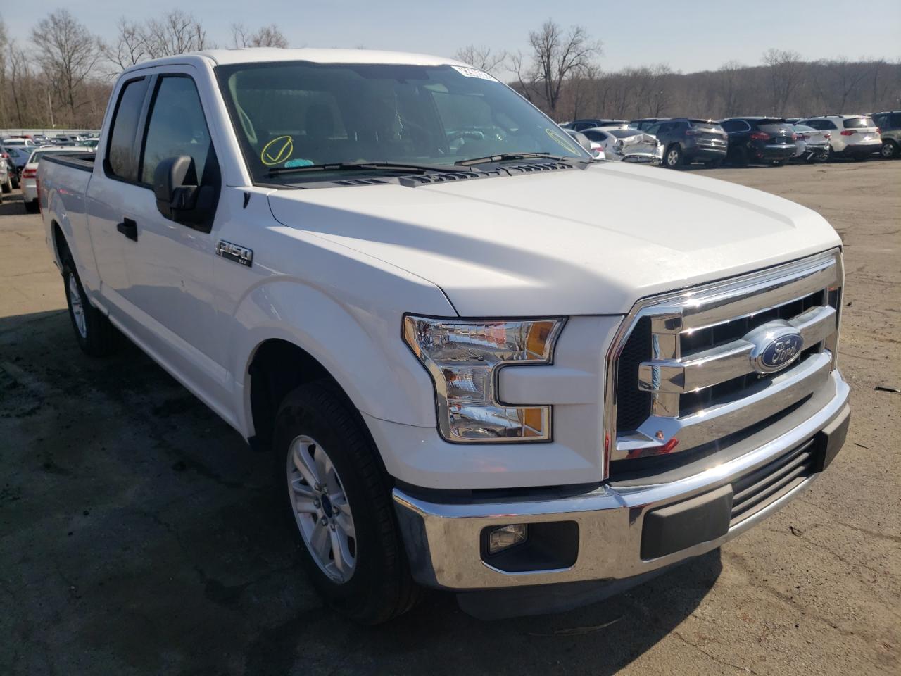 FORD F150 SUPER 2015 مع رقم تعريف المركبة 1FTEX1CF5FFA73216 - صورة من المزاد