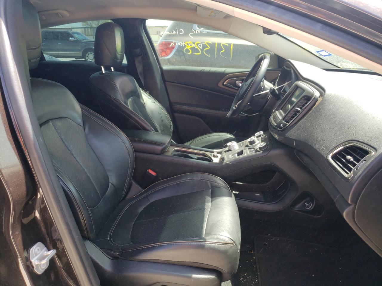 Photo 19 from auction – 2015 CHRYSLER 200 C with VIN 1C3CCCCB5FN566948