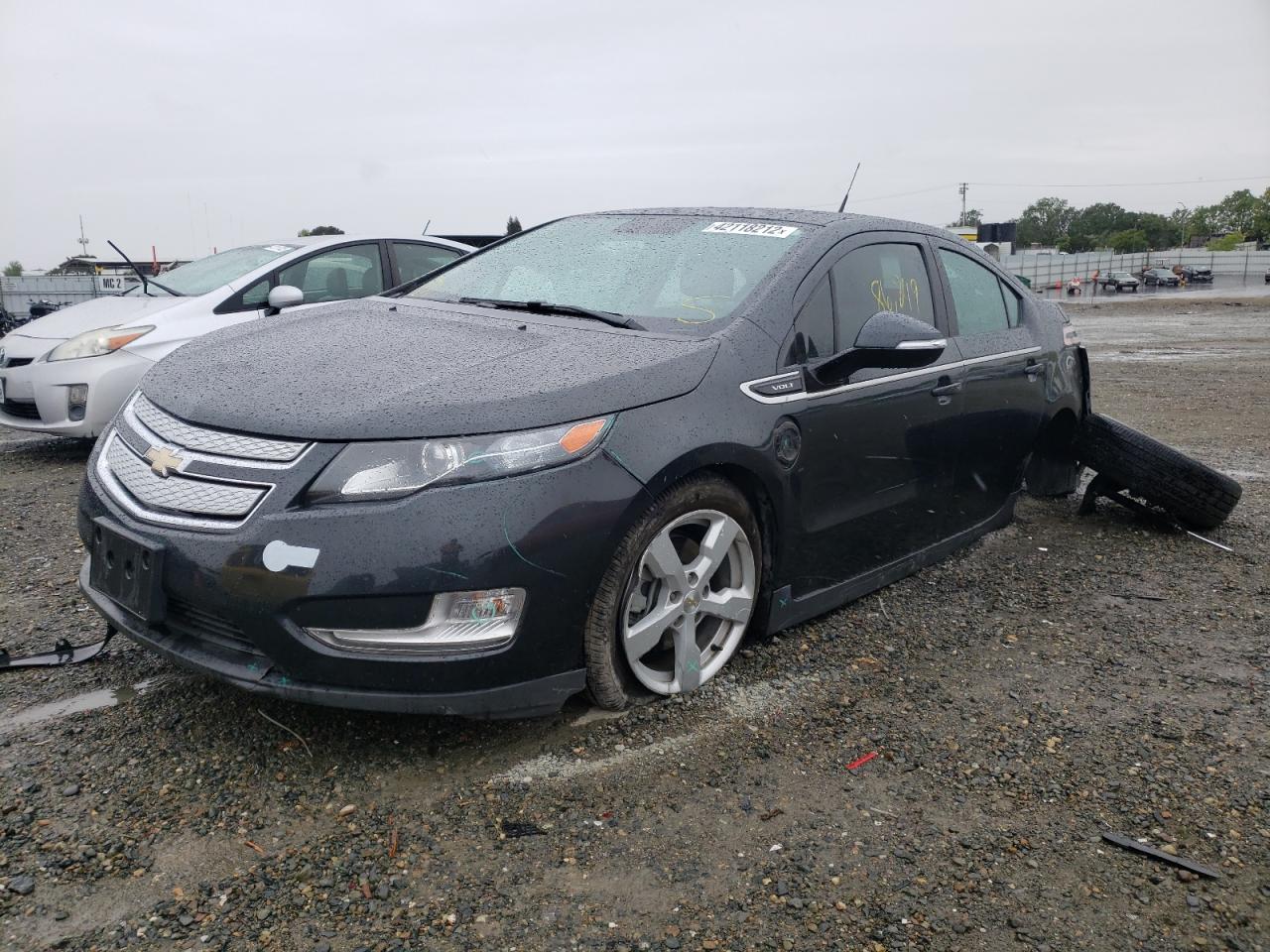 Photo 2 from auction – 2014 CHEVROLET VOLT with VIN 1G1RE6E4XEU165747