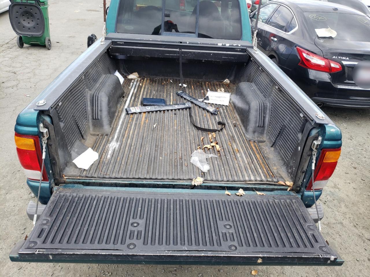 Photo 6 from auction – 1998 FORD RANGER with VIN 1FTYR14U1WPB59203