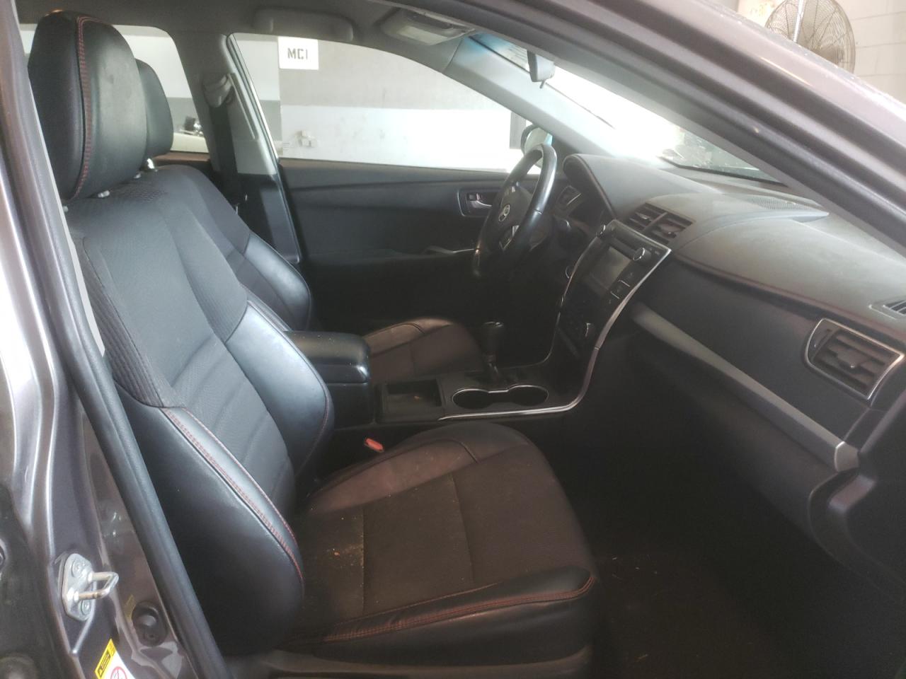 Photo 5 from auction – 2016 TOYOTA CAMRY with VIN 4T1BF1FK5GU581824