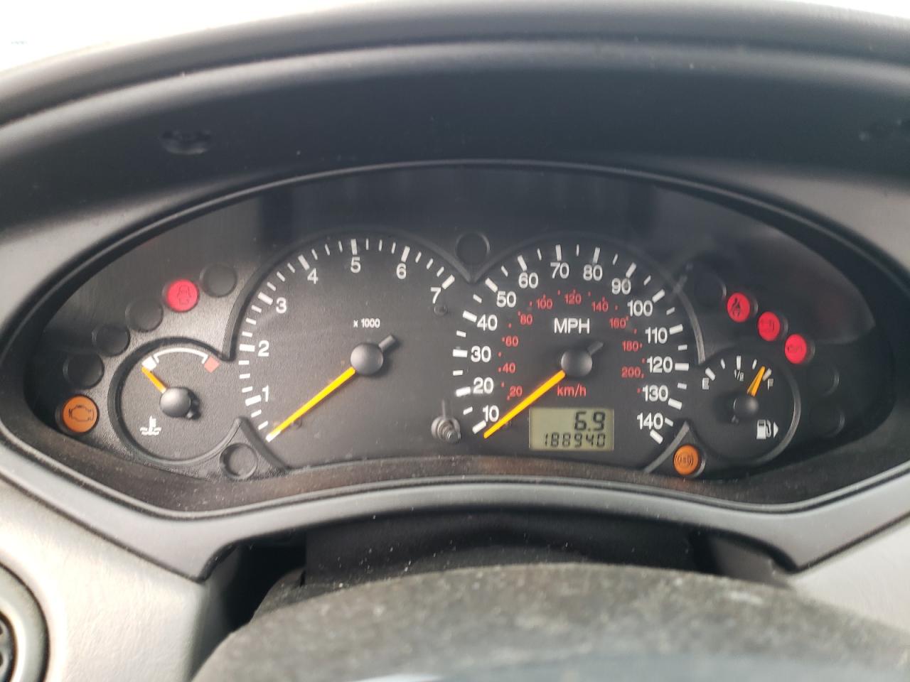 Photo 8 from auction – 2001 FORD FOCUS ZX3 with VIN 3FAFP31341R242555