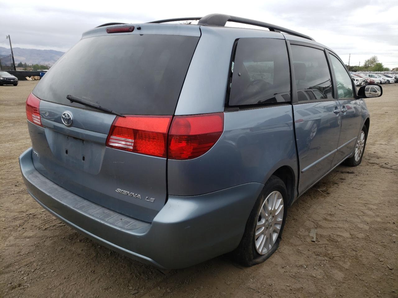 Photo 4 from auction – 2004 TOYOTA SIENNA CE with VIN 5TDZA23C14S018757