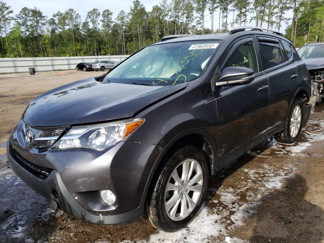 Photo 2 from auction – 2014 TOYOTA RAV4 LIMIT with VIN JTMYFREVXEJ020297