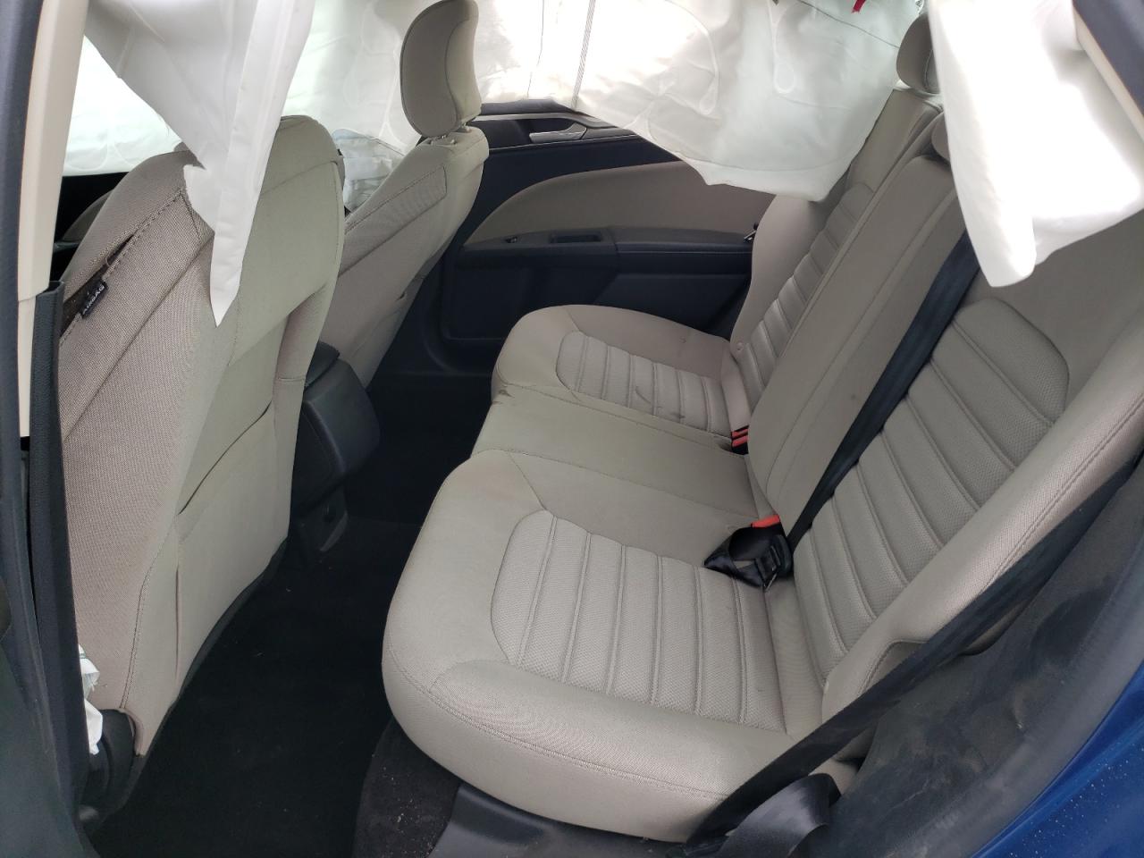 Photo 6 from auction – 2017 FORD FUSION S with VIN 3FA6P0G71HR161189