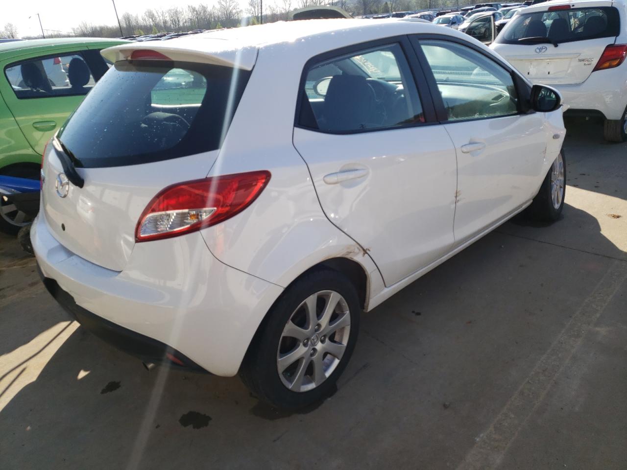 Photo 4 from auction – 2012 MAZDA MAZDA2 with VIN JM1DE1LZ8C0139879