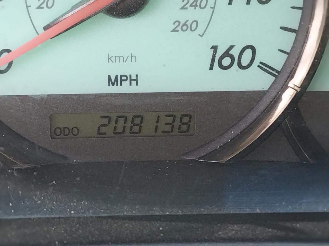 Photo 8 from auction – 2004 TOYOTA CAMRY SOLA with VIN 4T1CA30P14U005811