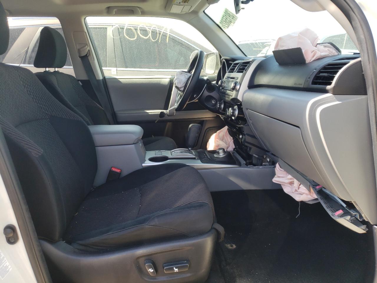 Photo 5 from auction – 2013 TOYOTA 4RUNNER SR with VIN JTEBU5JR1D5112348