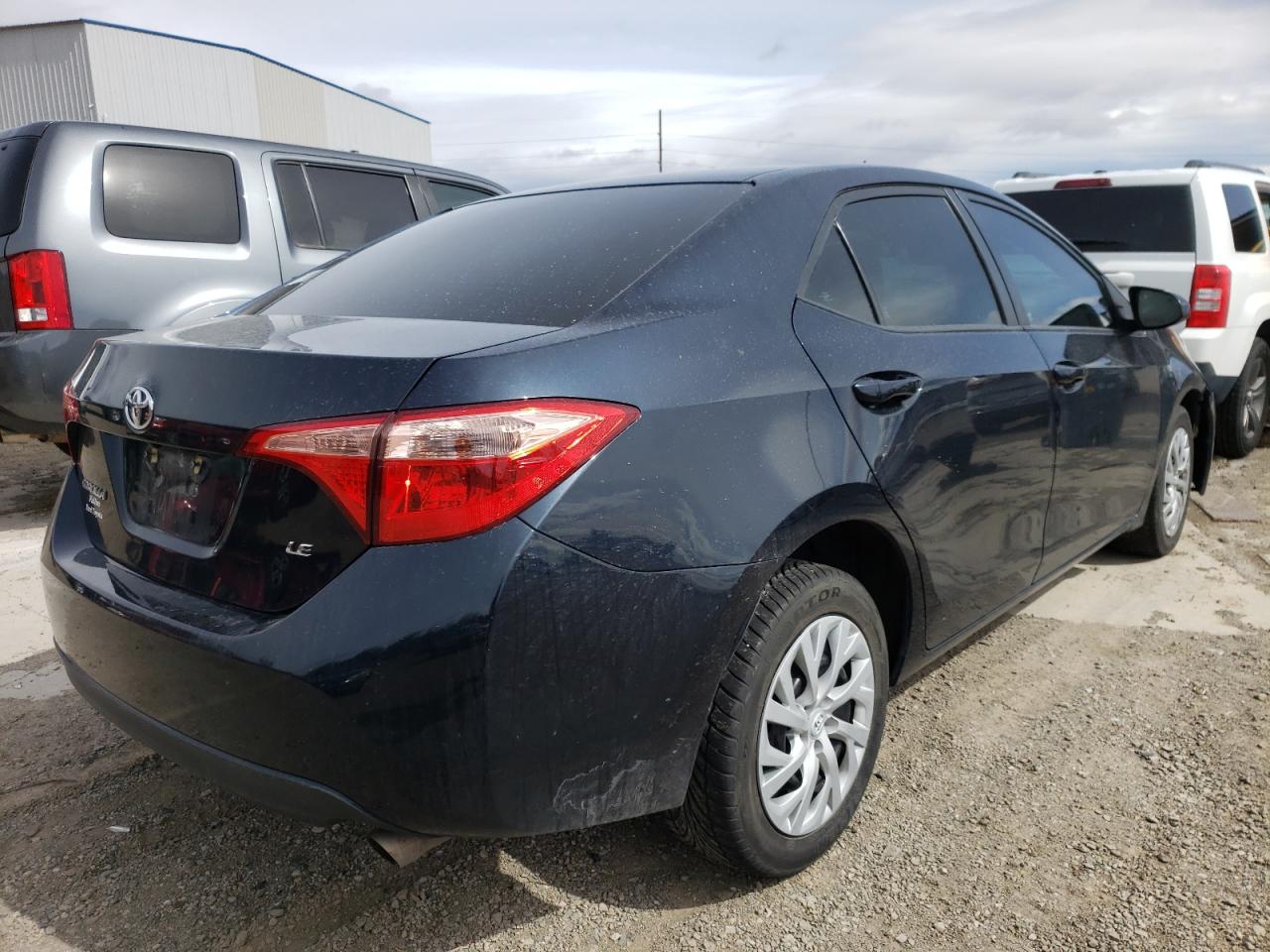 Photo 4 from auction – 2017 TOYOTA COROLLA L with VIN 2T1BURHE9HC922723
