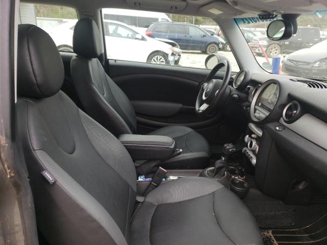 Photo 5 from auction – 2010 MINI COOPER CLU with VIN WMWML3C55ATX36530