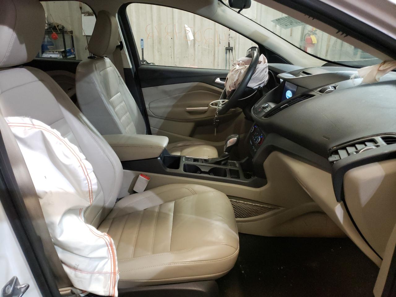 Photo 5 from auction – 2018 FORD ESCAPE SEL with VIN 1FMCU9HD3JUA75827