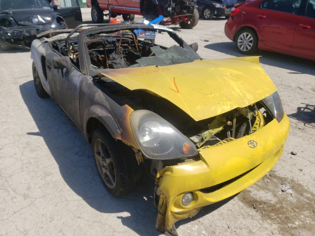 TOYOTA MR2 SPYDER 2001 with VIN JTDFR320410024155 - Photo from auction