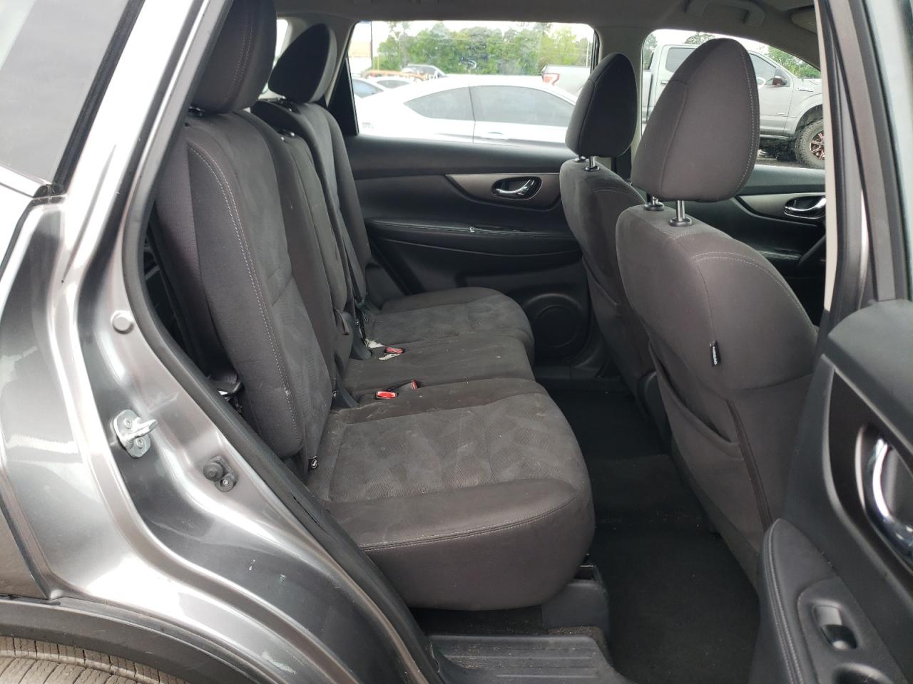 Photo 6 from auction – 2016 NISSAN ROGUE S with VIN KNMAT2MT0GP644630