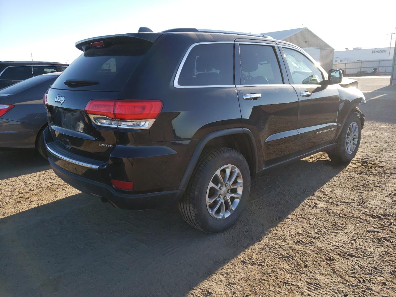 Photo 4 from auction – 2015 JEEP GRAND CHER with VIN 1C4RJFBG5FC835892
