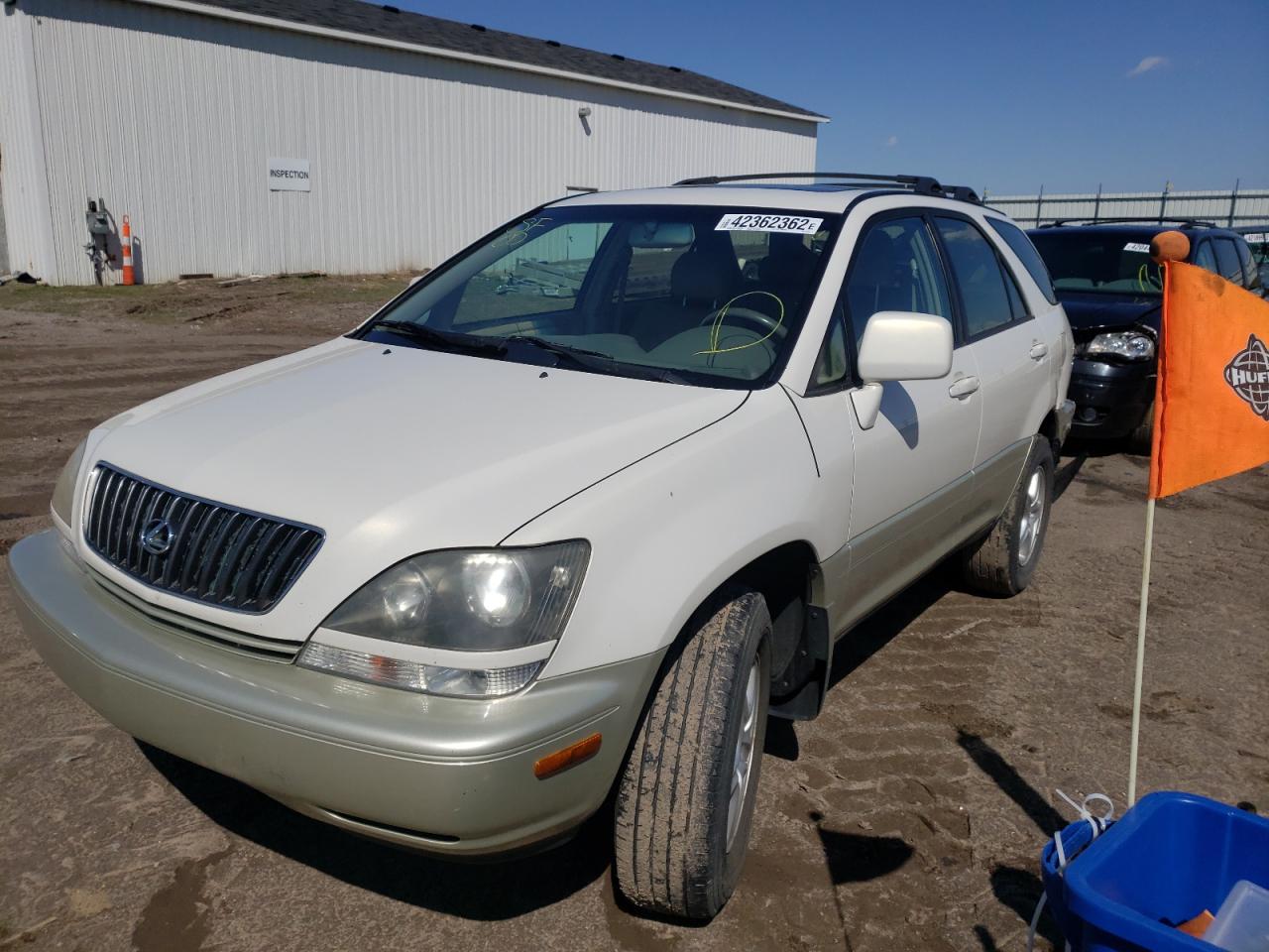 Zdjęcie 2 z aukcji – 2000 LEXUS RX 300 z VIN JT6HF10U2Y0117608