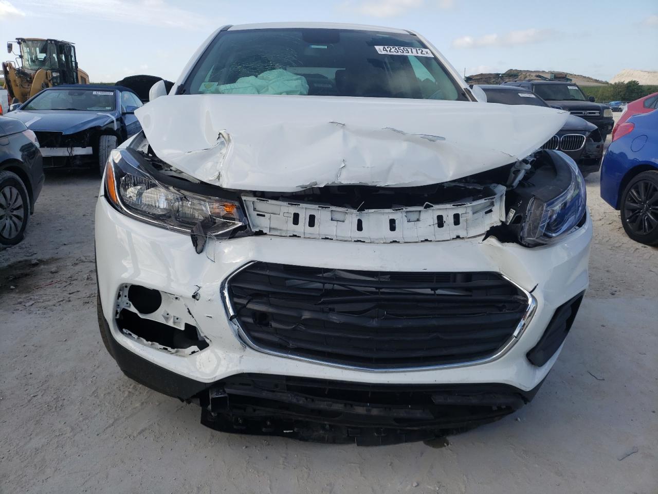 Photo 9 from auction – 2021 CHEVROLET TRAX LS with VIN KL7CJKSB5MB312133