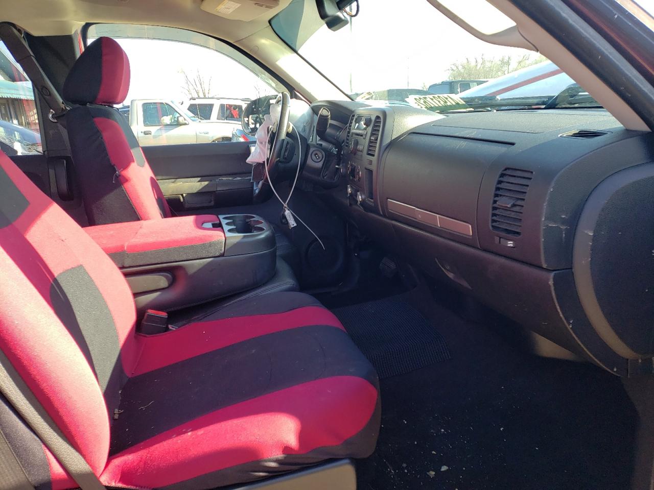 Photo 5 from auction – 2008 CHEVROLET SILVERADO with VIN 1GCEK19038Z316508