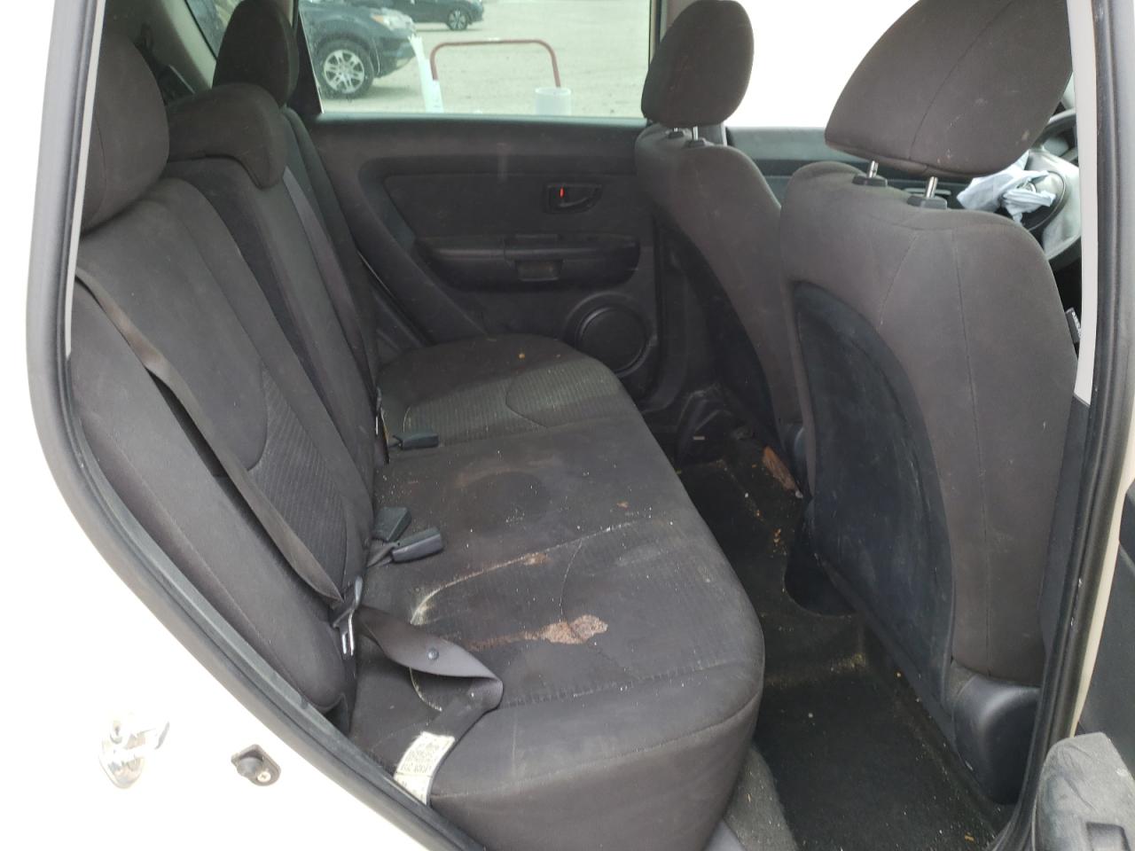 Photo 6 from auction – 2012 KIA SOUL with VIN KNDJT2A52C7400199