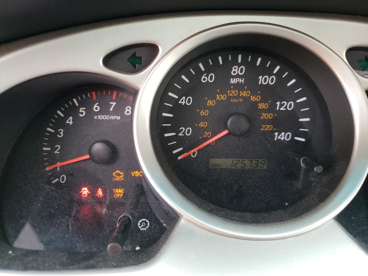 Photo 8 from auction – 2005 TOYOTA HIGHLANDER with VIN JTEGP21A650066343