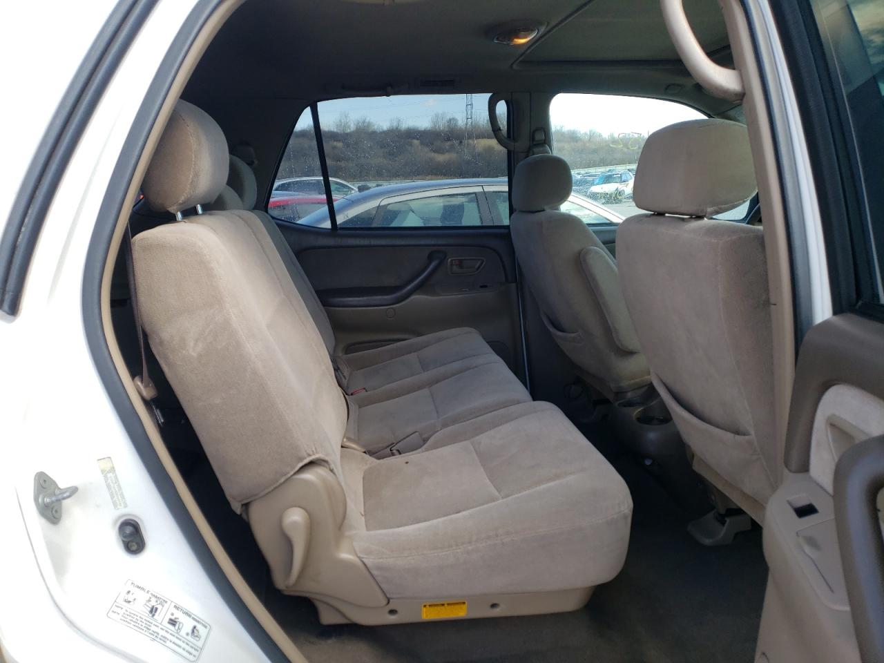 Фото 6 с аукциона – 2002 TOYOTA SEQUOIA SR с VIN 5TDBT44A32S069792