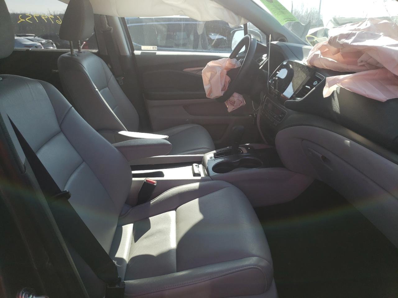 Photo 5 from auction – 2020 HONDA PILOT EXL with VIN 5FNYF6H51LB053851