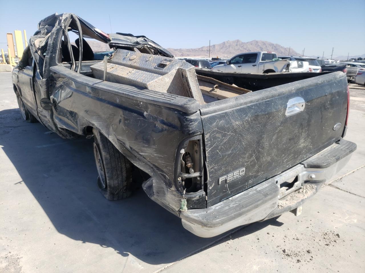 Photo 3 from auction – 2000 FORD F250 SUPER with VIN 3FTNX20S2YMA69442