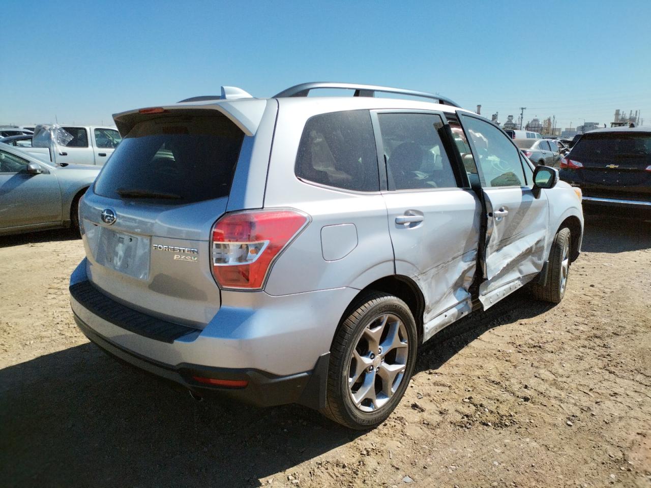 Photo 4 from auction – 2016 SUBARU FORESTER 2 with VIN JF2SJAXC9GH440694