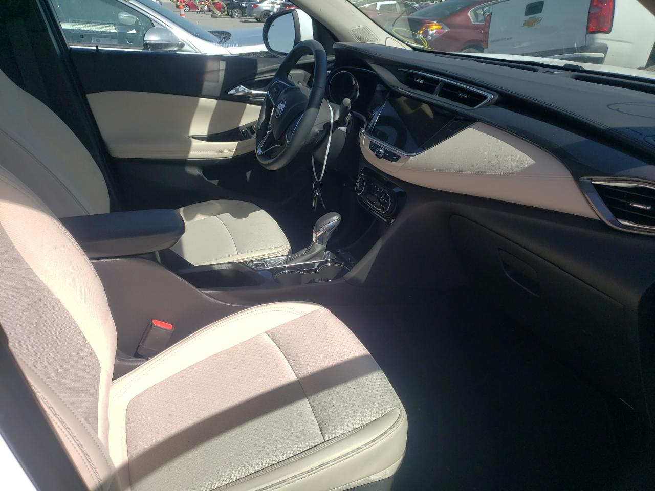Photo 5 from auction – 2021 BUICK ENCORE GX with VIN KL4MMDSL6MB171134