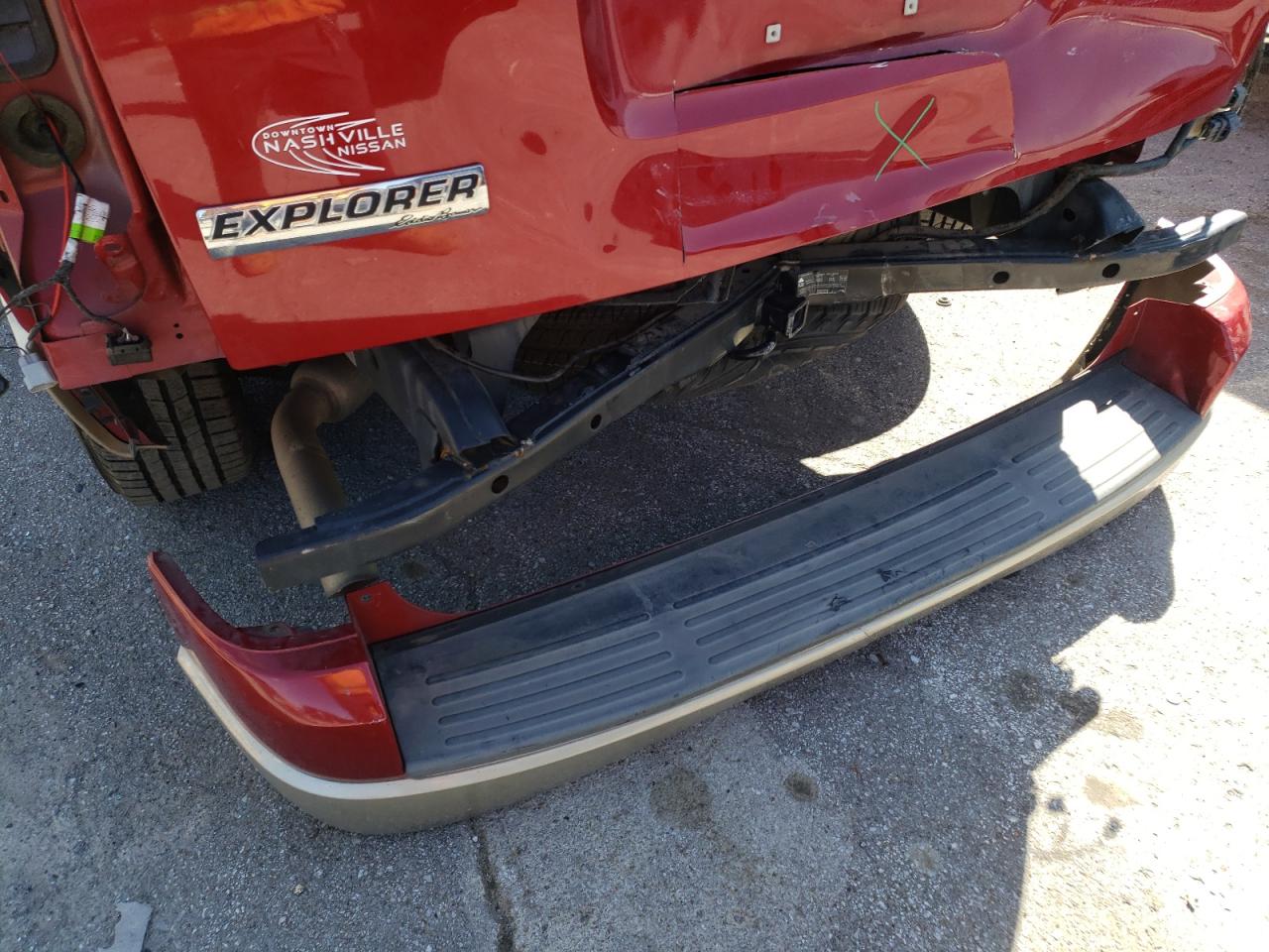 Photo 9 from auction – 2010 FORD EXPLORER E with VIN 1FMEU6EE2AUA03070