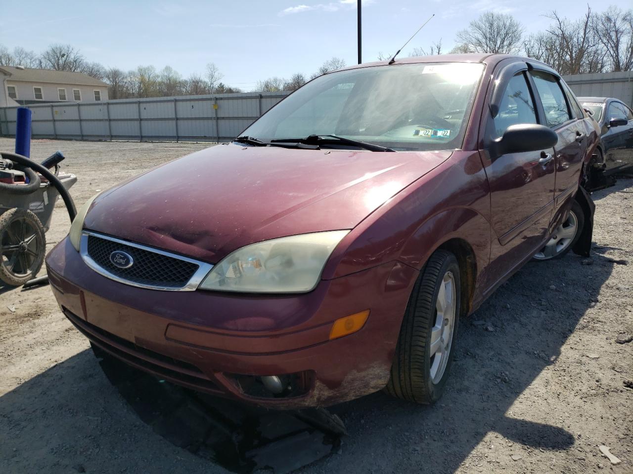 Photo 2 from auction – 2007 FORD FOCUS with VIN 1FAHP34N87W302476