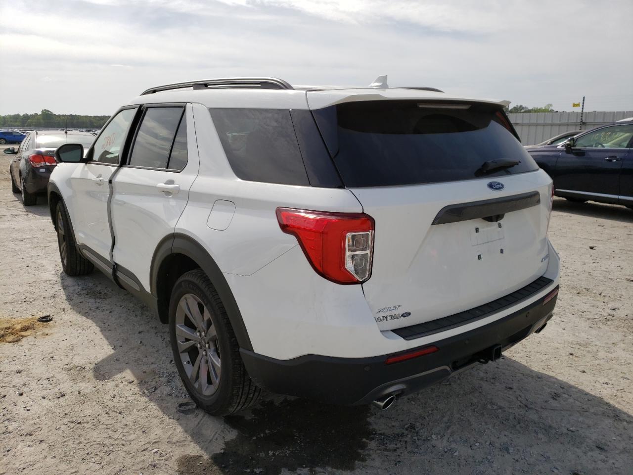 Photo 16 from auction – 2021 FORD EXPLORER X with VIN 1FMSK8DH2MGC05636