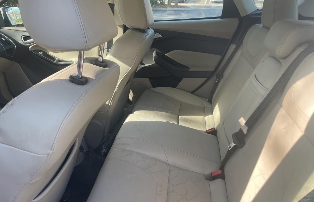 Photo 6 from auction – 2014 FORD FOCUS BEV with VIN 1FADP3R43EL366633