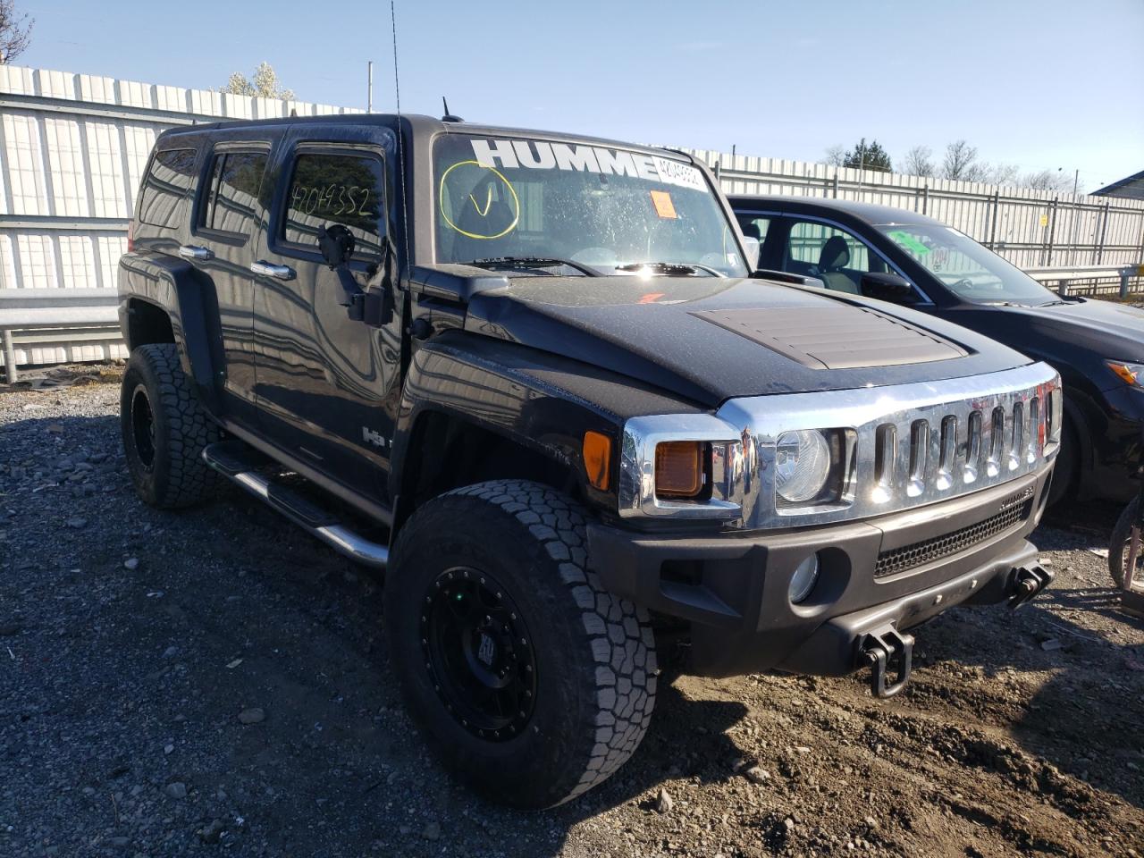 Photo 1 from auction – 2006 HUMMER H3 with VIN 5GTDN136368163690