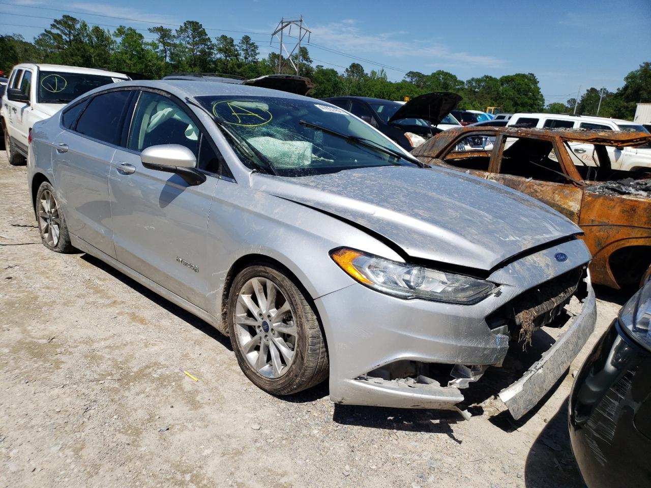 FORD FUSION SE 2017 with VIN 3FA6P0LU5HR374786 - Photo from auction