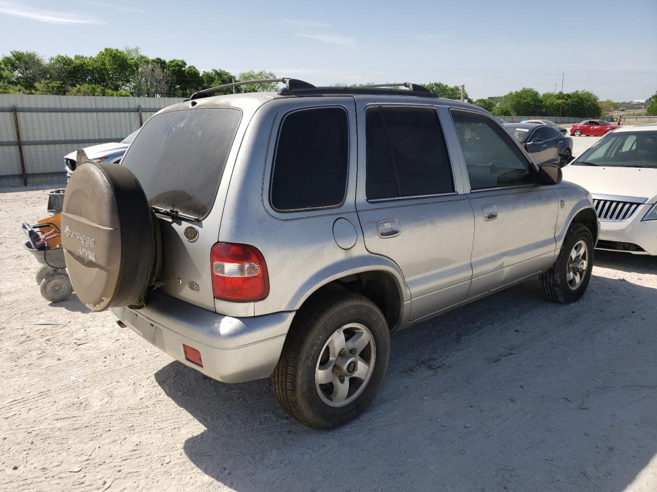 Photo 4 from auction – 2002 KIA SPORTAGE with VIN KNDJB723625168116