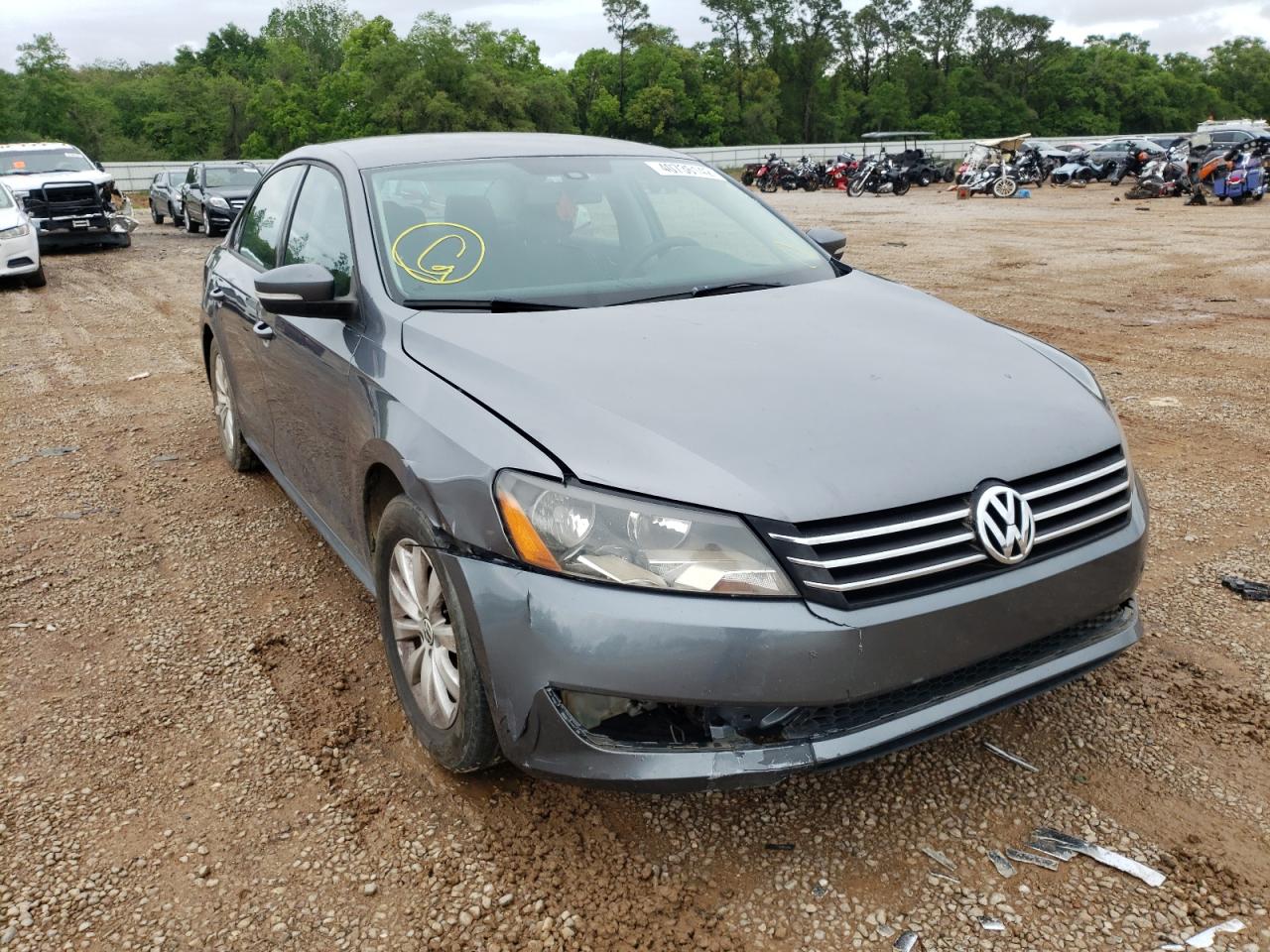 VOLKSWAGEN PASSAT S 2013 with VIN 1VWAP7A38DC082983 - Photo from auction