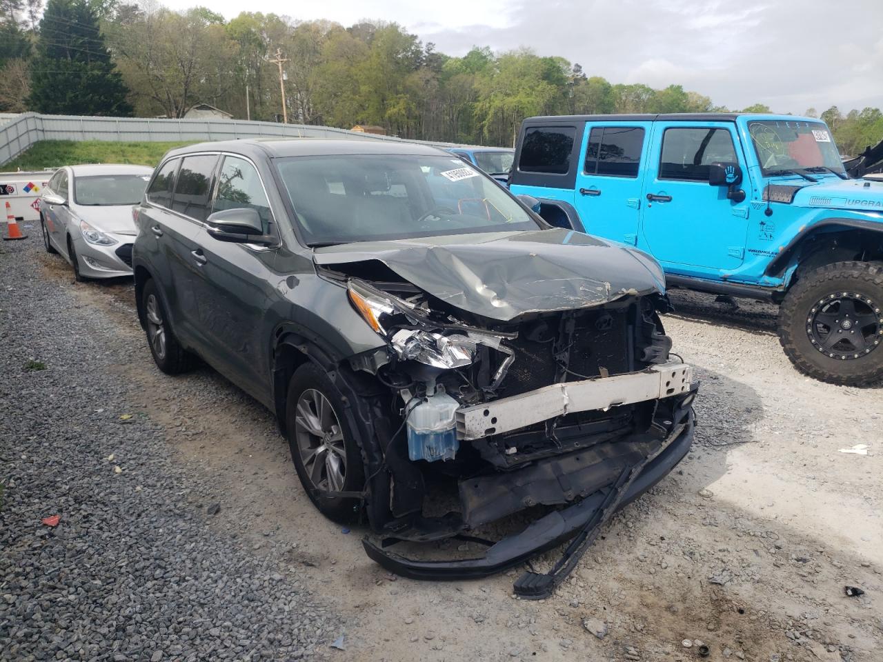 TOYOTA HIGHLANDER 2014 with VIN 5TDBKRFH4ES019756 - Photo from auction