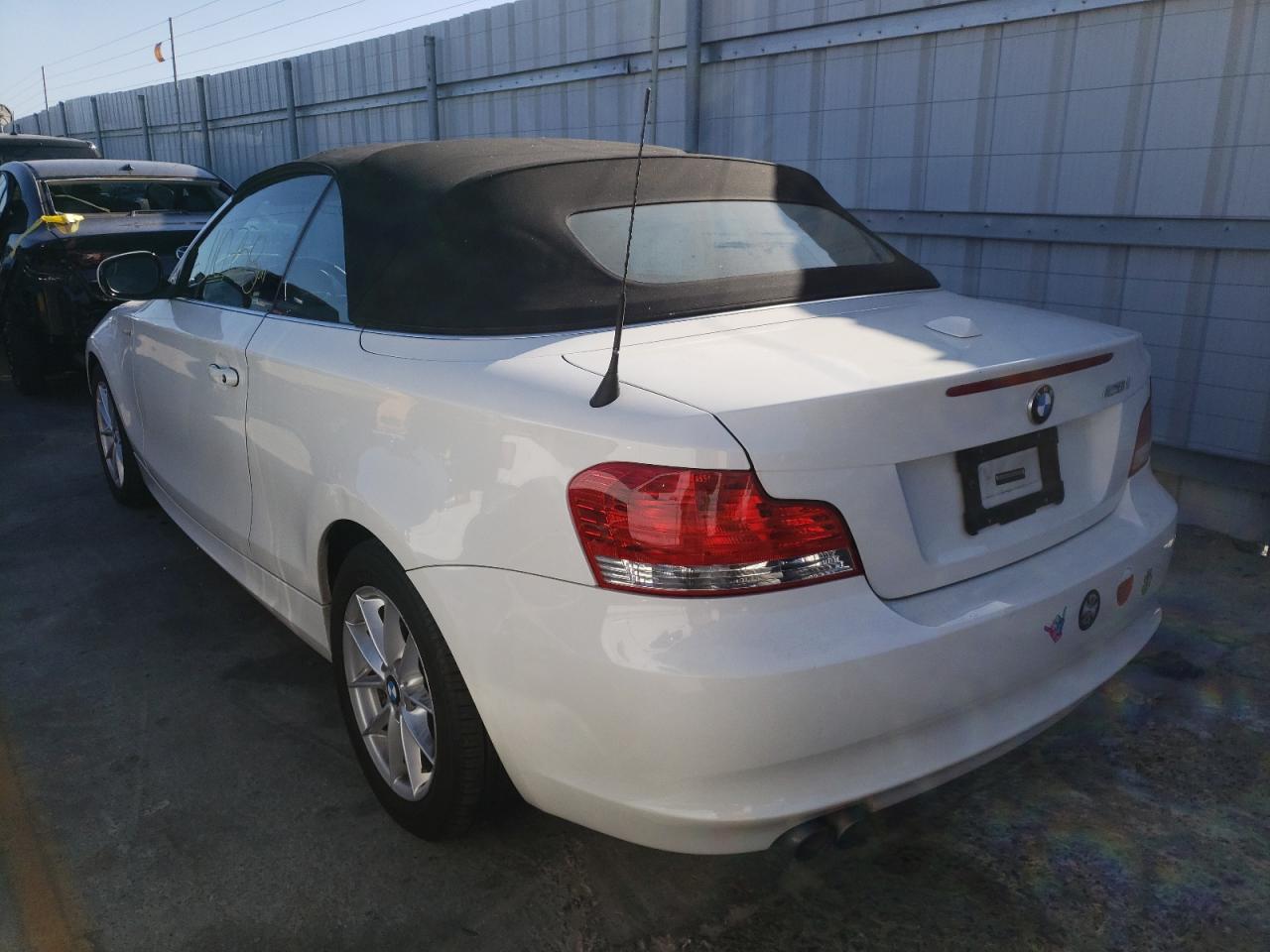 Photo 3 from auction – 2011 BMW 128 I with VIN WBAUN1C5XBVH83852