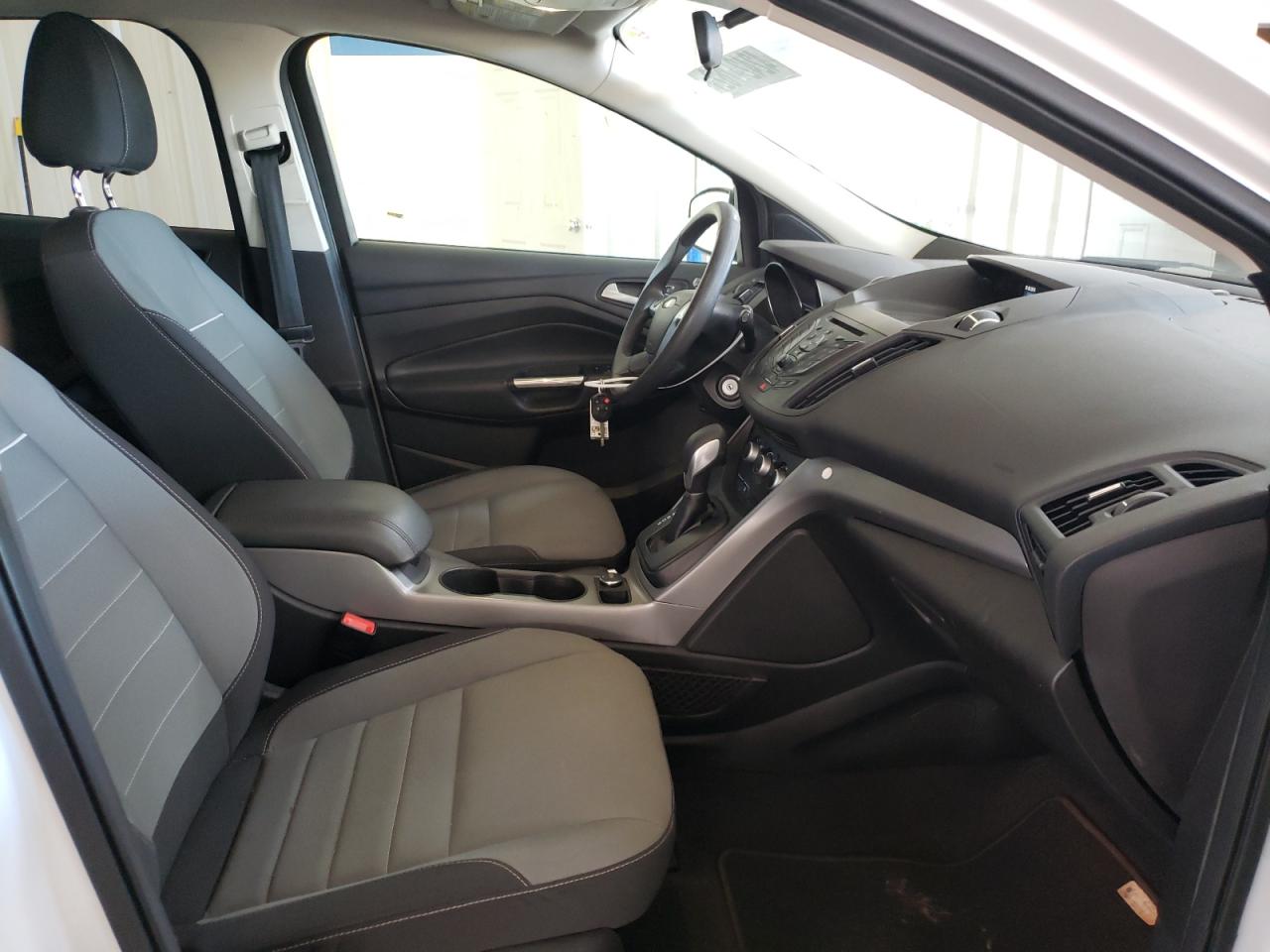 Photo 5 from auction – 2015 FORD ESCAPE SE with VIN 1FMCU0GX5FUB18045